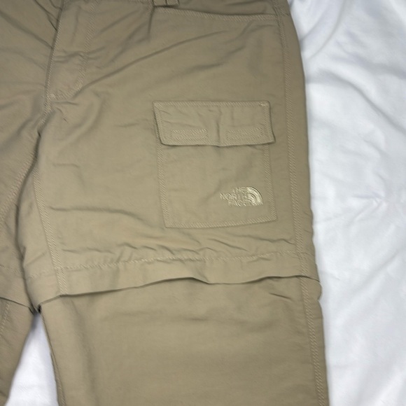 North face convertible pants / shorts size 4 - Picture 2 of 8